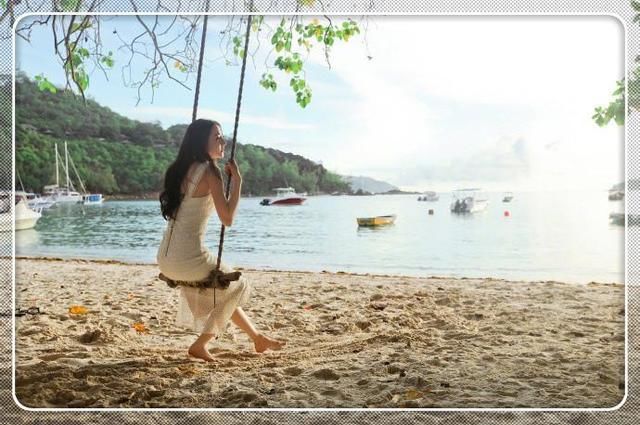 看了刘雯的旅行照，再看迪丽热巴，网友：这就是少女和仙女的差距