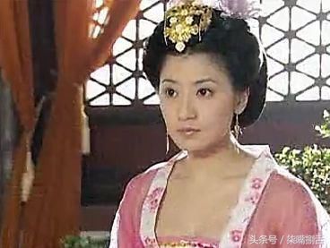 《至尊红颜》中武媚娘进宫后的11个造型，贾静雯不愧是古装女神!