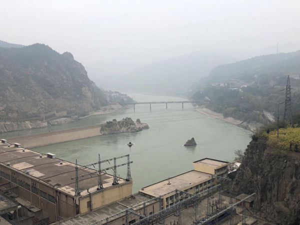  黄河：三门峡水利枢纽：人民治黄的一次伟大实践