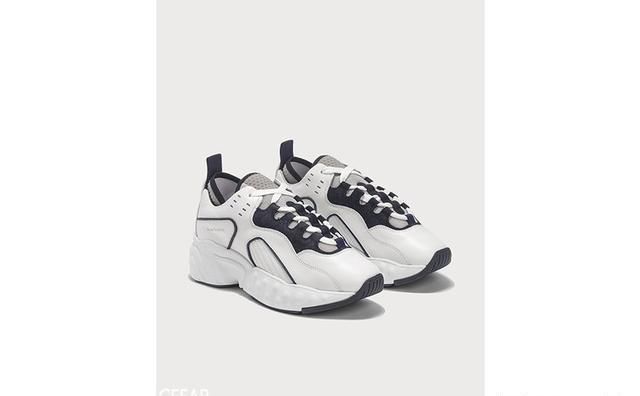  「球鞋」时尚教主Anna Wintour认可的运动鞋，就是这双Nike经典款球鞋