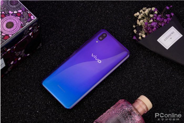 vivo X21魅夜紫香薰礼盒图赏:紫成一派的时尚飓风