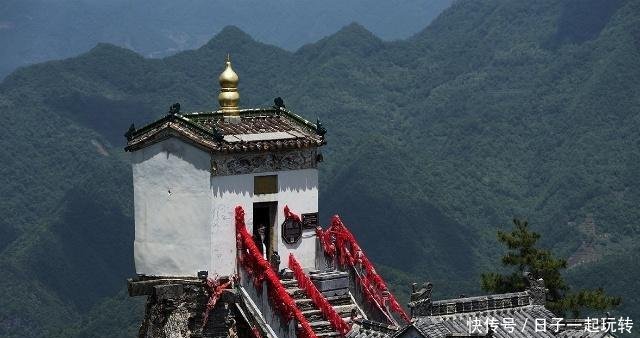 世界最危险的房子三面悬崖只有四根石柱支撑,却屹立500年不倒