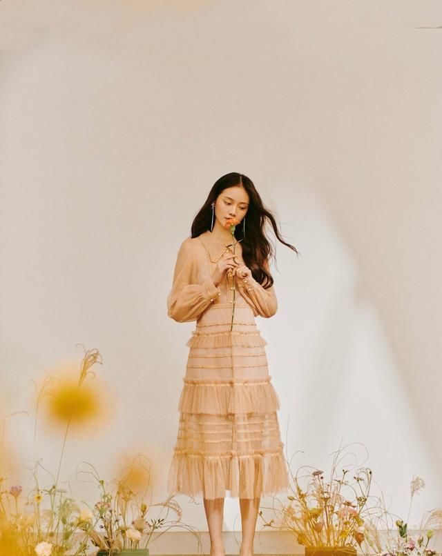 【纱质连衣】“美人在骨不在皮”,这句话都是什么意思?