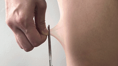 为了pick最适合夏天的“肉丝”，我们逼长腿美女连穿9款丝袜!