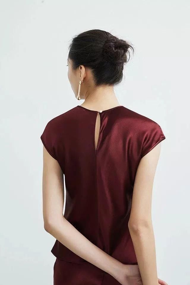 不挑身材的衬衫裙，气质满分