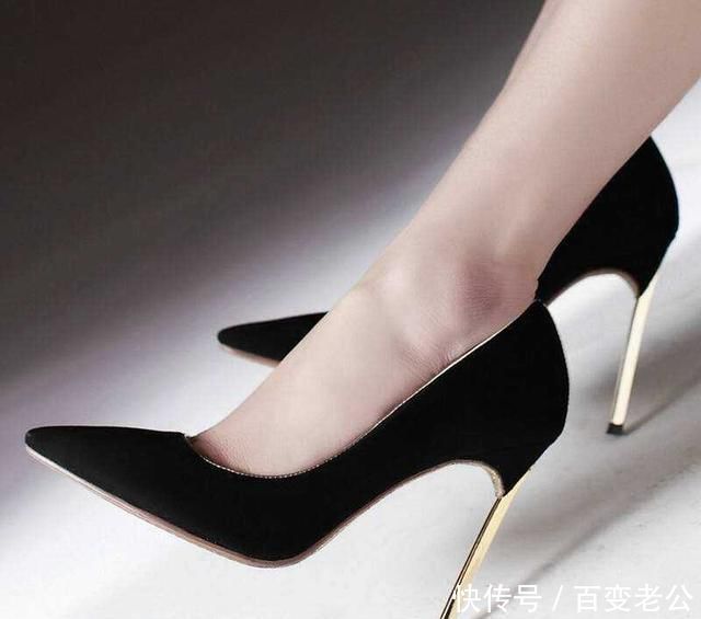 性感的高跟鞋可以给女孩们自信与美丽，让你穿上尽显妩媚与妖娆