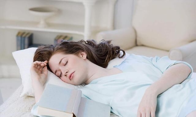 『睡眠质量』睡前坚持用生姜擦脚底,身体会有这3个变化,你知道几个?