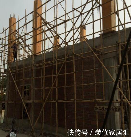 省吃俭用回农村砸23万建三层主体，完工后喜极而泣，扬眉吐气了