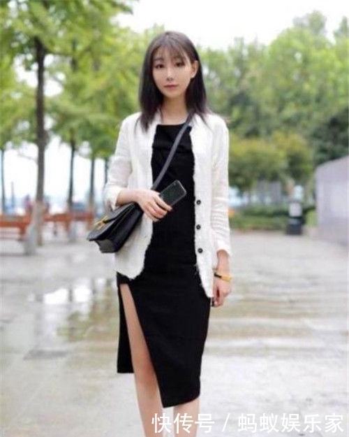  「休闲裤」街拍：瑰姿艳逸的小美女，身穿吊带背心配休闲裤，长相清秀又美丽