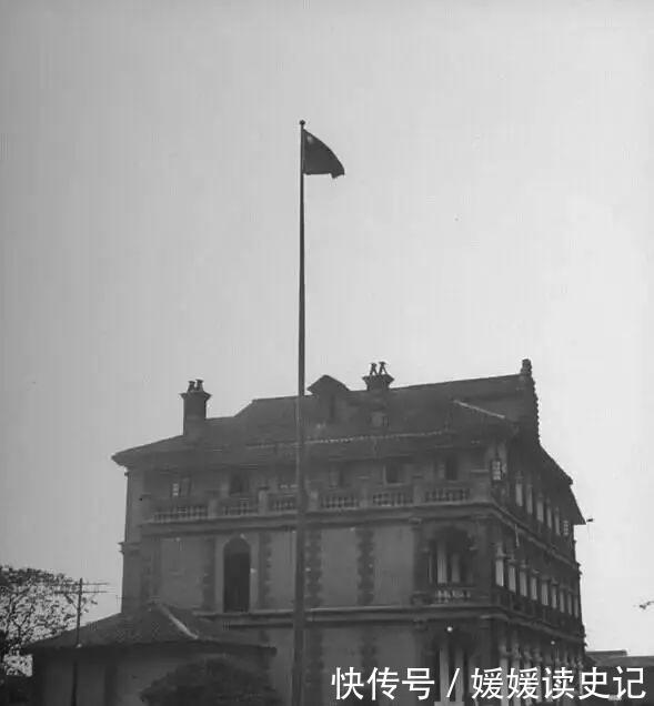 70年代，解放碑还是最高的建筑——老照片上的重庆记忆