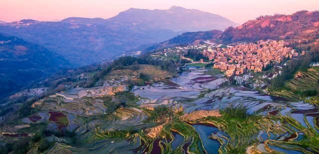  #江西#国内发展速度最快的3个省份，江西上榜，其余2个是你家乡