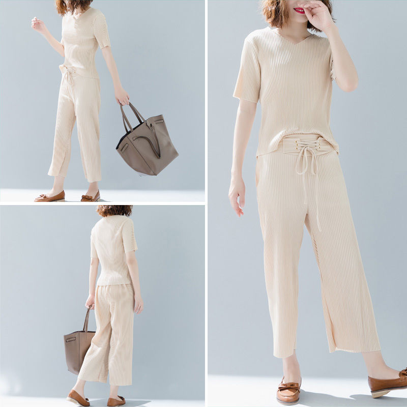 带娃出门千万别穿连衣裙,穿洋气阔腿裤套装,下一个辣妈就是你