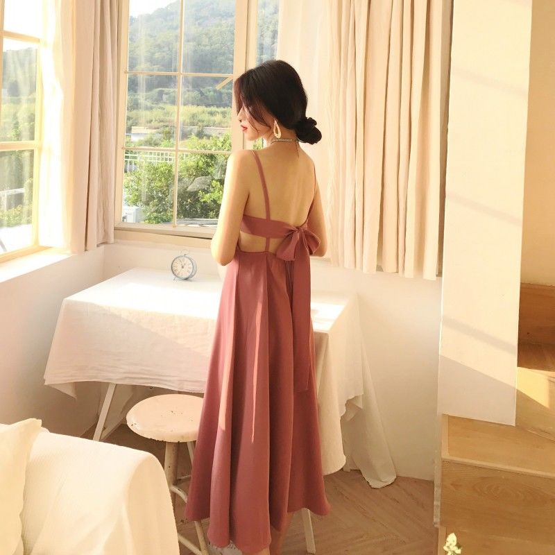 女人尽量不要裙子配丝袜，这些裙子配高跟鞋才上档次