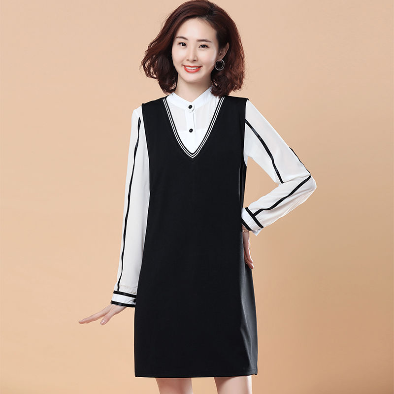 不会打扮的老婆，这次开窍了，学下面小姐姐穿套裙，美得让人惊艳