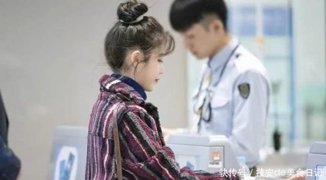 『高丸子』这个时候丸子头成了女孩们的首选 轻松搞定的慵懒发型