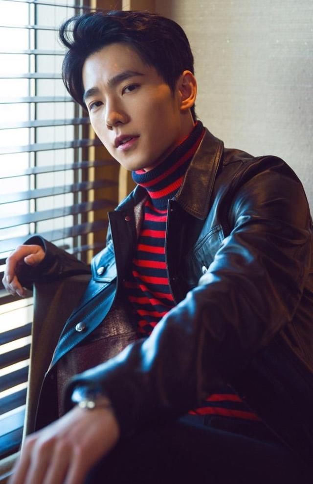 男星皮衣照:王俊凯帅过鹿晗?李易峰输给杨洋的原因好搞笑