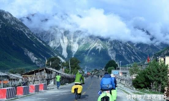 川藏线上，为何有很多的人带个累赘轮胎老司机他们的目的不纯