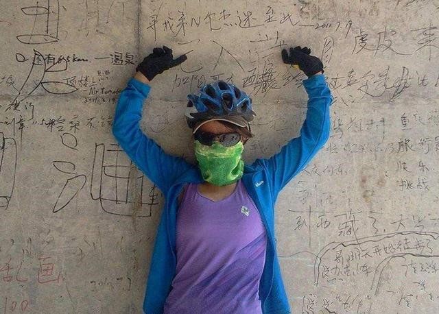 进西藏前W ,出西藏后B,穷游女在川藏线经历了什么?