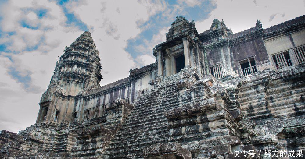 它被称为柬埔寨的国宝，是世界上最大的庙宇，你去过吗？