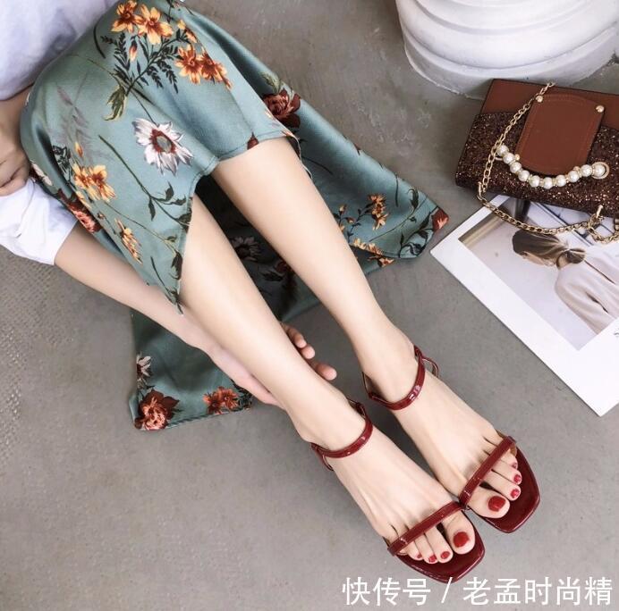 [ 穿起来舒适而且不累]高跟鞋五花八门，散发女人的成熟魅力，优雅的粗高跟设计