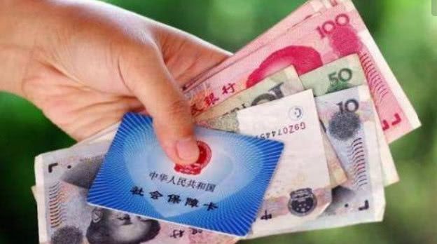 19年社保新规，符合这3项条件的不用再交社保金，农民有福了！