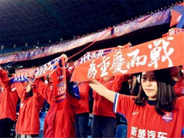 世界杯亚军教练尴尬了,刚对本国表完忠心,中超