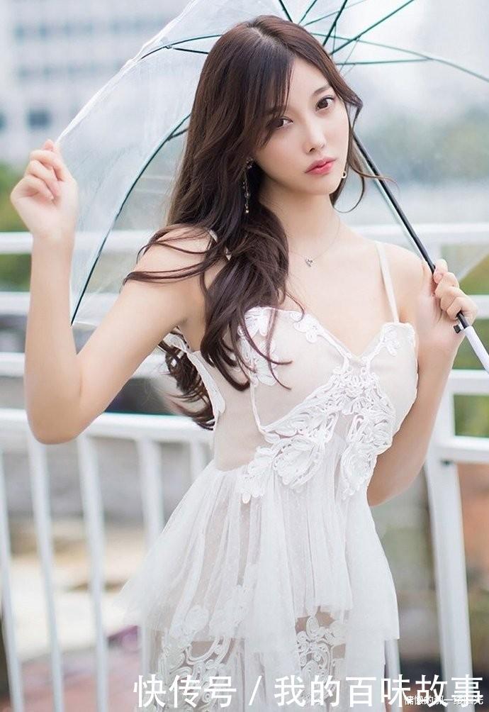  「不好看」时尚美女穿衣搭配之观察篇，出门逛街除了买买买，别忘了还有这事