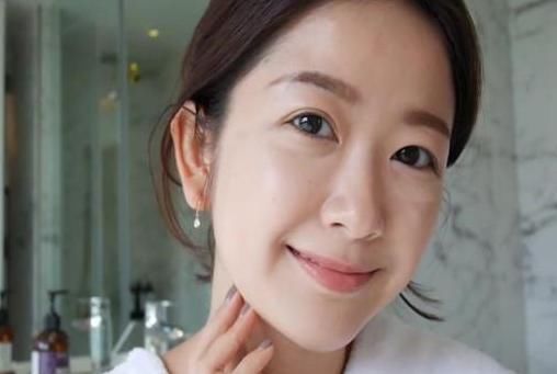  「精华液」精华液你一直这样用？难怪皮肤会容易变差，原来你一直都涂错了
