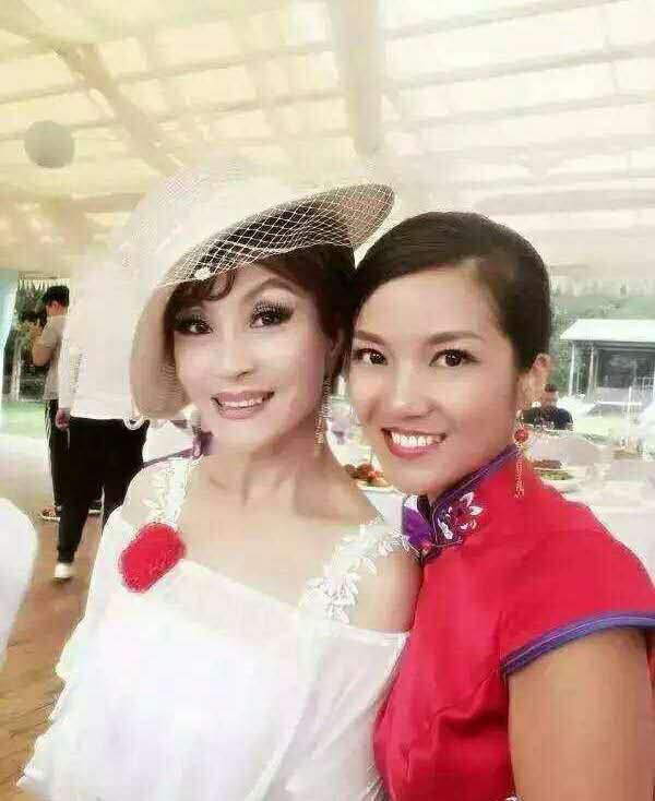 30年不吃晚饭，花甲老人保养像少女，癌症进手术室都要化妆