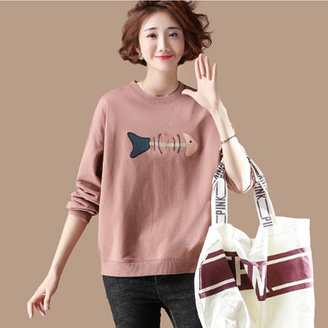 今年流行的秋装，大方优雅，聚会逛街全搞定，时髦端庄有韵味