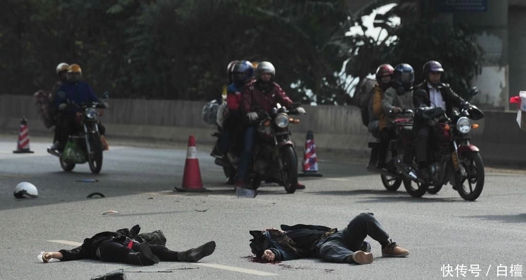  [纳闷]专家纳闷“摩托军团”咋又来，农民工总结三点，怒斥伪专