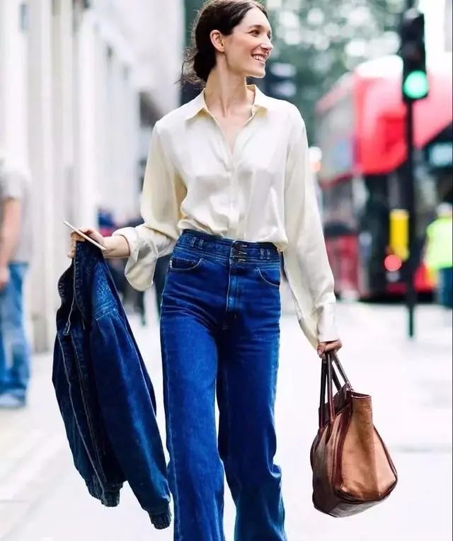  气质@早春流行一种穿法,叫“衬衫+阔腿裤”,气质又显瘦,明星都爱穿