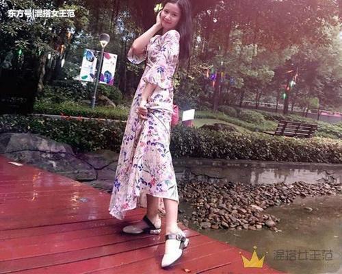 夏季凉鞋露出脚面才性感, 女人味十足的高跟凉鞋优雅又时髦