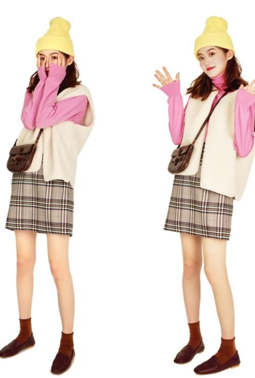  #半身裙#现在已经不流行穿一身黑了，如今这种“撞色混搭”风，才是真时髦