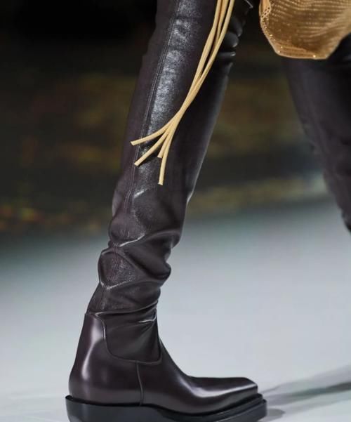  #时髦#哪个时髦精身上没件Bottega Veneta？