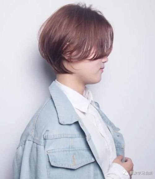  换季：夏季换季就该换发型