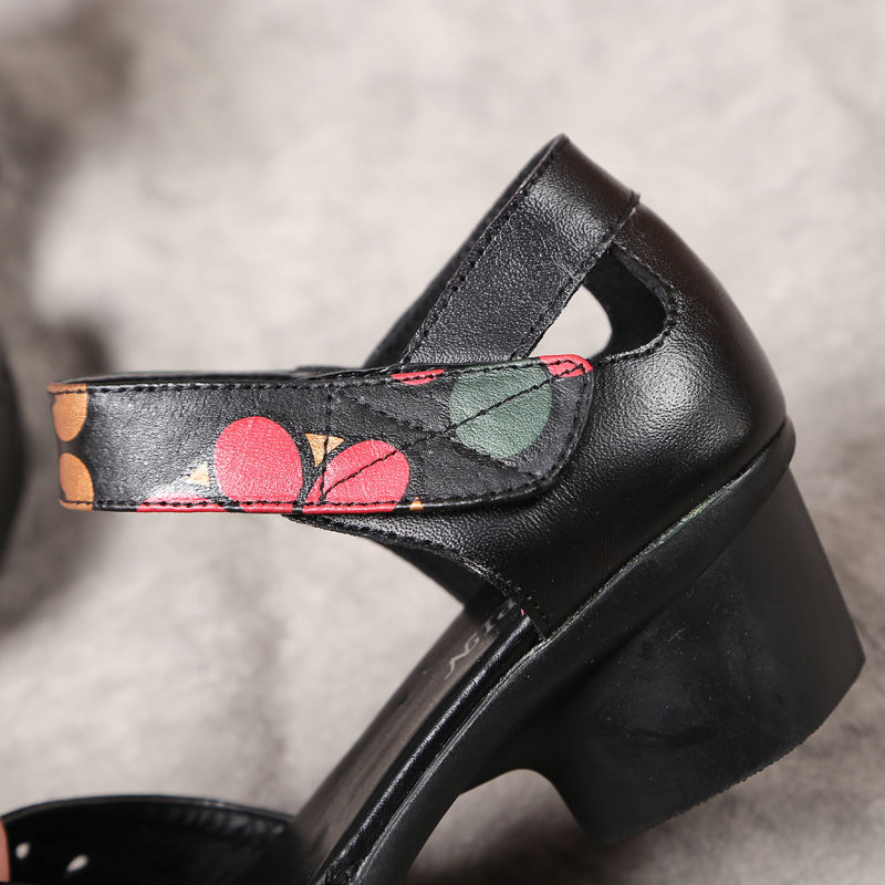 今年流行这些妈妈鞋，比高跟鞋养脚，真的越来越受三姑六婆欢迎