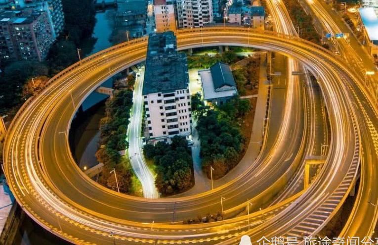钉子户被保护？广州的这座钉子户意外走红，政府还给装了隔音装置