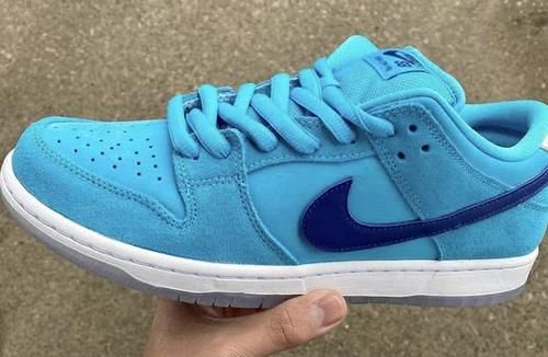 「Dunk」耐克经典滑板鞋SB Dunk Low推出新配色,蓝色系上脚非常抢眼