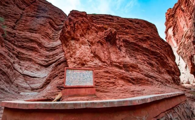 中国最美公路 一年仅开放5个月