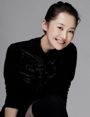 许晴最性感的身材照，图二韵味十足，图六看了让我着迷