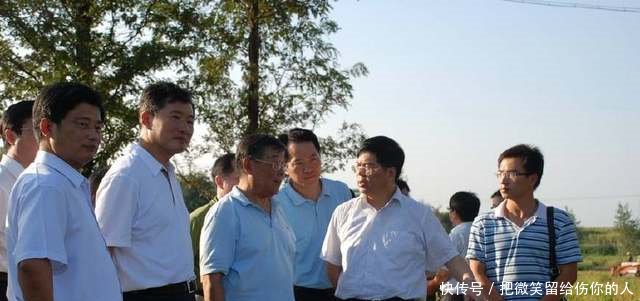 国家要出手了，对农村4类人将一查到底，农民这次都举双手赞同！