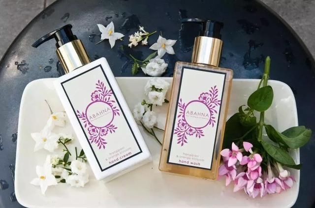 精致女孩丨胸部和私处也要好好护理!