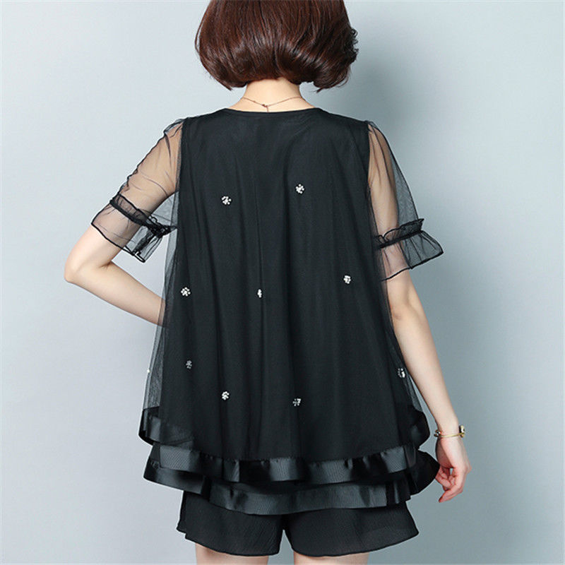 讲真的!70后老婆学下图穿小衫，洋气又迷人，美得令人念念不忘