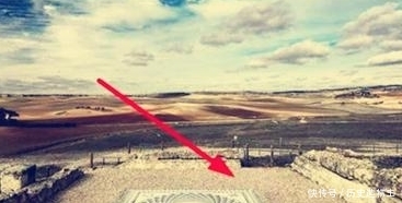 亚洲一桥梁海拔2600米，悬空于两山之间400年，建造过程至今未解