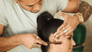 夏天就该扎这样高马尾，不仅能瘦脸更显年轻活力！