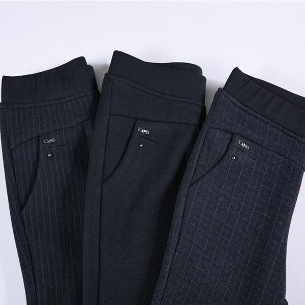 今秋流行穿打底裤，难怪老婆不穿牛仔裤，遮肉显瘦还很时髦