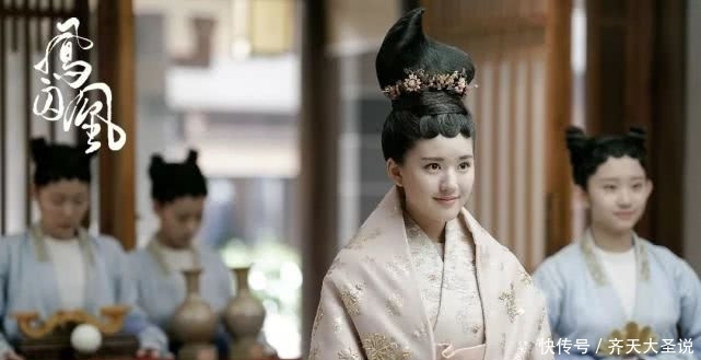  『格格』95后小花暗战：谈恋爱的“京圈格格”能干过受章子怡提携的她吗？