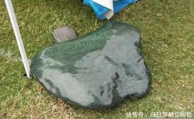  「玉石」谁说老外不玩奇石, 看看国外的石头市场是啥样!