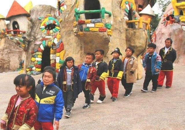  村民|四川神秘的“矮人村”，村民四五岁就不再生长，身高不超过